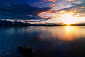 Zonsondergang bij de Forggensee van Rens Dreuning