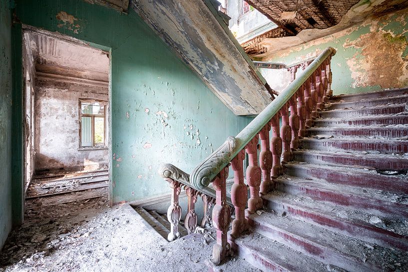 Stairs in Abandoned Palace. by Roman Robroek - Photos of Abandoned Buildings