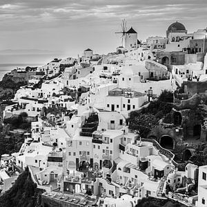 Oia en noir et blanc sur Henk Meijer Photography