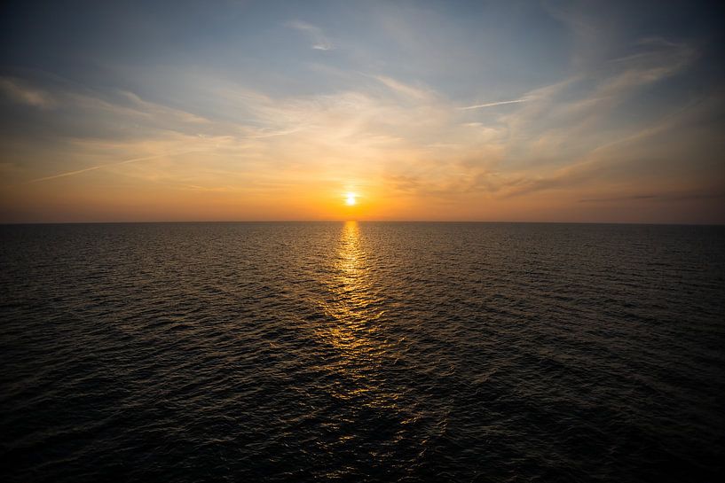 Sonnenuntergang vom Boot aus von Miranda Kimenai-Beerens