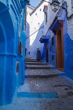 Alley in Chefchaouen, Morocco by Easycopters