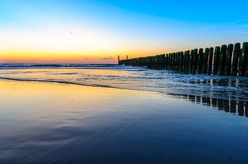 Zee bij Domburg bij zonsondergang van 7Horses Photography
