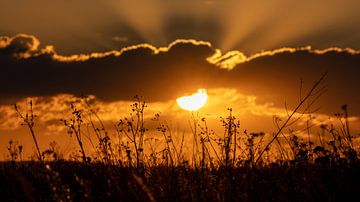 Zonsondergang bij 32 graden van Uwe Ulrich Grün