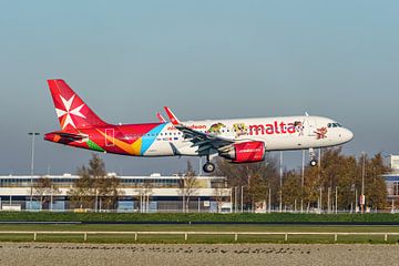 Air Malta Airbus A320 Neo in Nickelodeon livery. van Jaap van den Berg