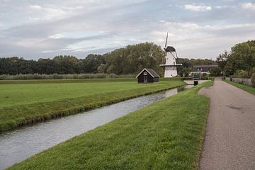 windmolen in Deil Holland van Marcel Derweduwen