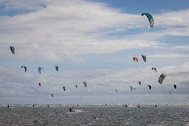 Kitesurfers @ Boracay, Philippines by Travel Tips and Stories
