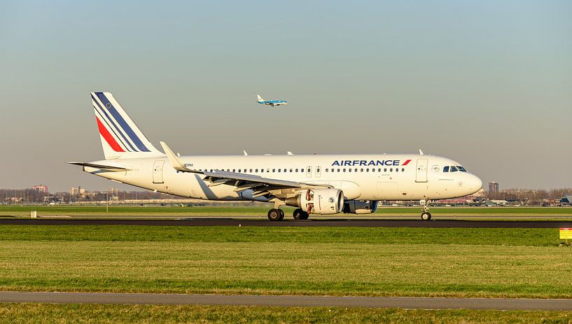 Air France Airbus A320-200. by Jaap van den Berg