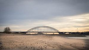 Waalbrug Nijmegen von Cindy Arts