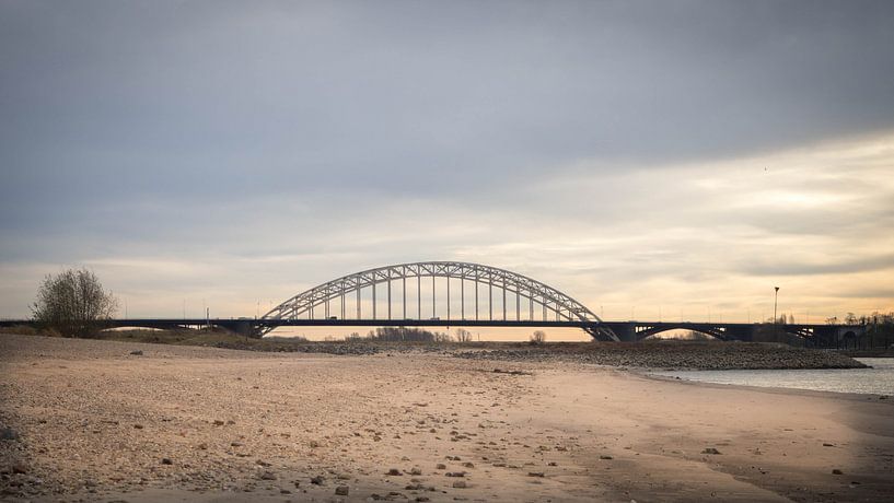 Waalbrug Nijmegen par Cindy Arts