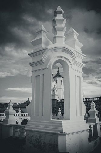 Surreal look through