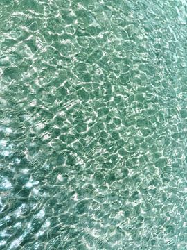 Turquoise water golfjes - patroon zomer photo van Dagmar Pels