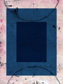 Abstracte geometrische vormen in donkerblauw en roze. van Dina Dankers