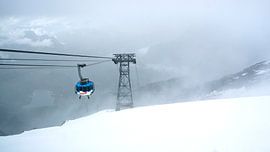 Sneeuw op Titlis by Vincent van Kooten