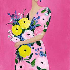 Frau mit Blumenstrauß in einem rosa Kleid von Studio Allee