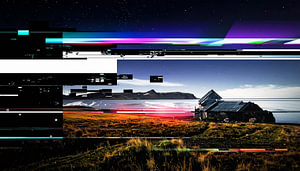 Breiter Hintergrund mit digitalem Glitch-Effekt