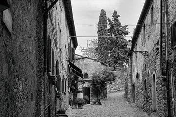 Romantische Gasse in Volterra Toskana von Frank Andree