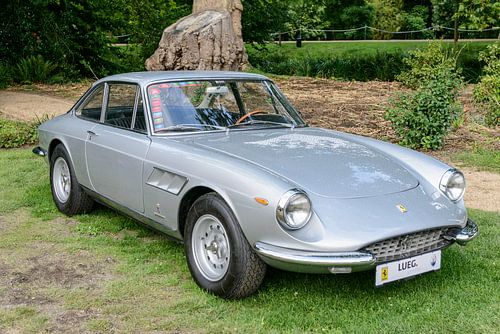 Ferrari 330 GTC klassieke Italiaanse GT-auto uit de jaren 60