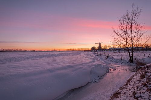Molen in de sneeuw