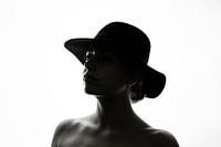 Künstlerisches Porträt in Schwarz und Weiß