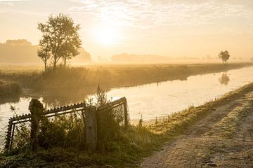 Mistige morgen van Dirk van Egmond