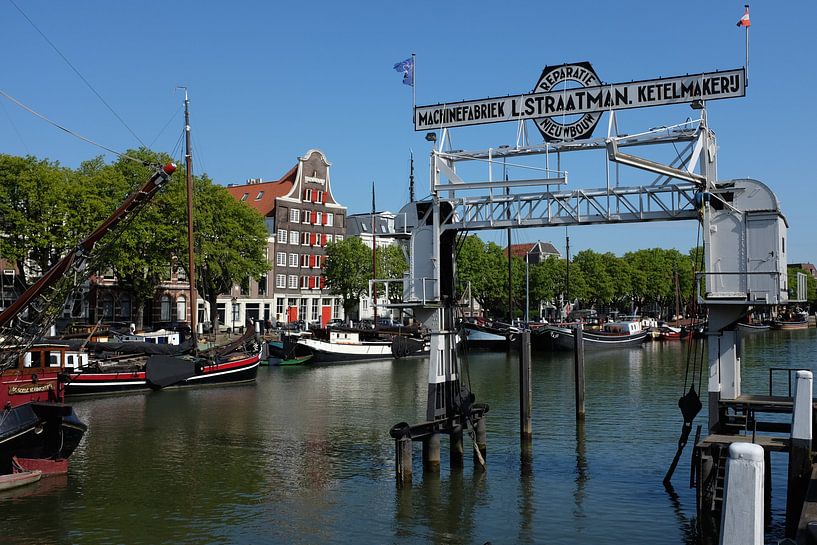 Dordrecht, Wolwevershaven van Bert Bouwmeester
