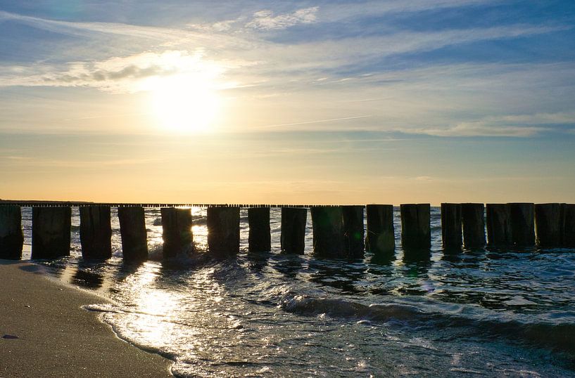 Sunset on the beach at Zingst, romantic by Martin Köbsch