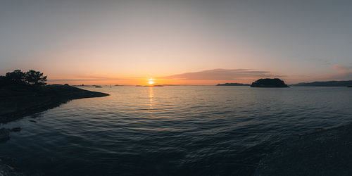Solstice d'été norvégien - Panorama horizontal 2:1 du Hidlefjorden près de Stavanger