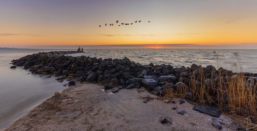 Beach near Wijdenes by peterheinspictures