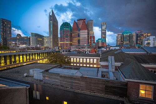 Brede blik op het centrum van Den Haag van Peter Hooijmeijer