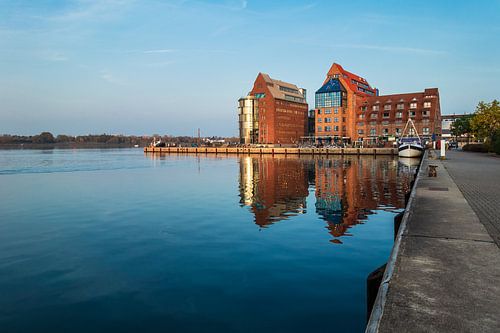 Blick auf die Silohalbinsel in Rostock