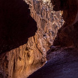 Gorge in Chile by Anouk van der Schot