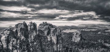 Panoramic view between rocks and sandstones by Jakob Baranowski - Photography - Video - Photoshop