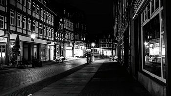 Wernigerode bei Nacht – Stille Gassen im Spiel von Licht und Schatten