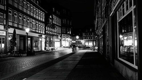 Wernigerode bei Nacht – Stille Gassen im Spiel von Licht und Schatten