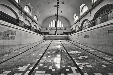 Oud zwembad van Steven Plitz