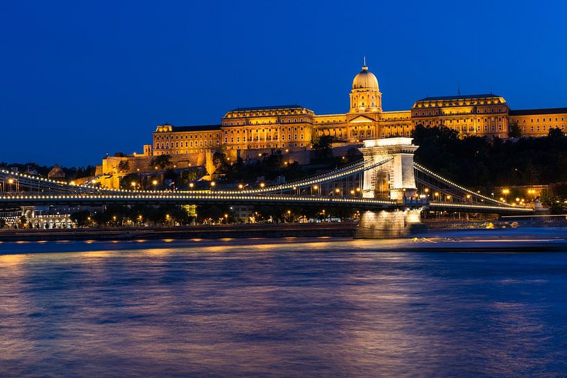 Budapest by Hello Pompoyo