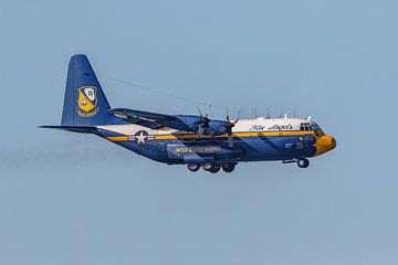 Blue Angels Lockheed C-130T Hercules "Fat Albert". von Jaap van den Berg