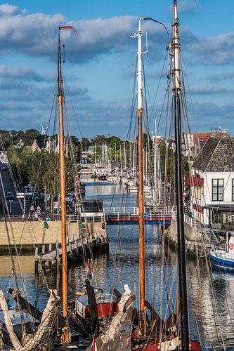 Uitzicht op de plezierjachthaven van Harlingen