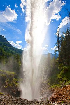 Dust and spray at the Johannes waterfall by Christa Kramer