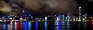 Hong Kong, port de Victoria la nuit sur Atelier Liesjes