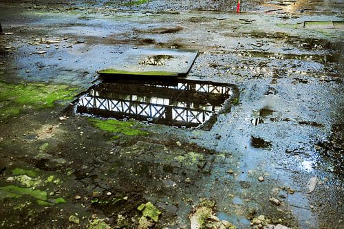 Aabe fabriek Tilburg detail plas water