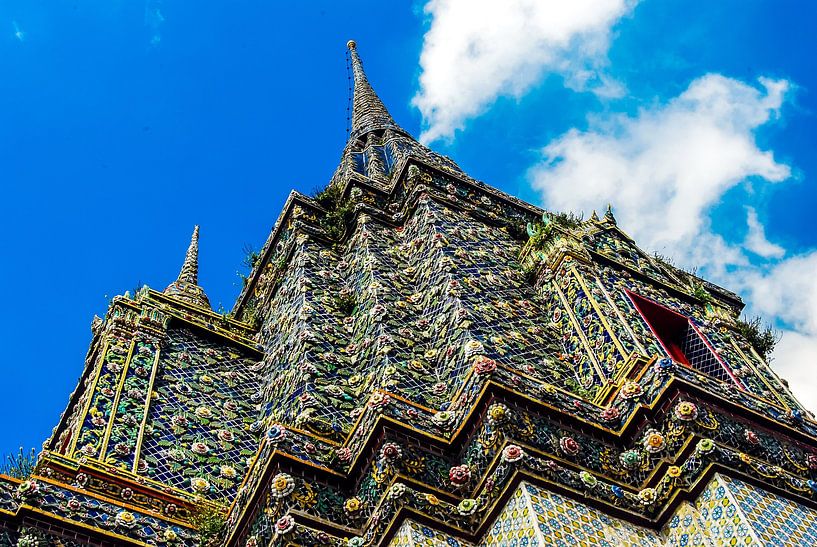 Architectuur Mondop in Tempel Boeddhisme in Bangkok Thailand van Dieter Walther