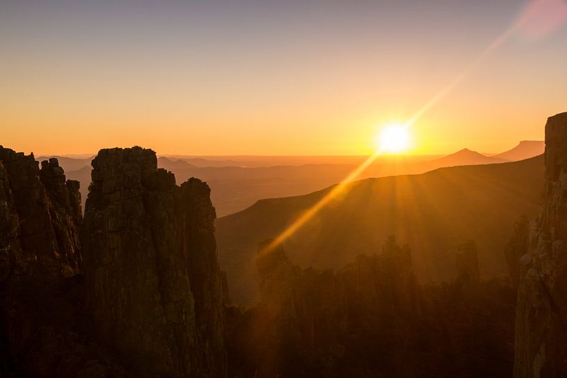 Afrikanischer Sonnenuntergang von Beeldpracht by Maaike