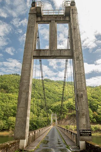 brug over de Dordogne in de Correze