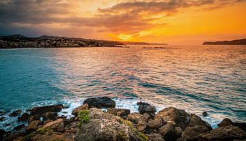 Crete sunset van Wim van D