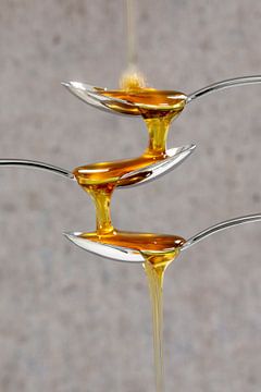 Olive oil by Uwe Merkel