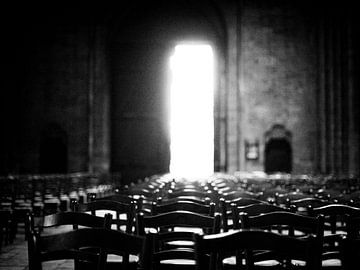 Frankrijk Chartres Stoelen 02 van Albert Hartwig