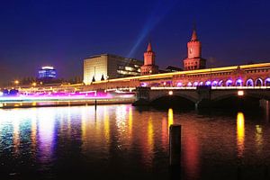 Oberbaumbrücke Berlin bei Nacht