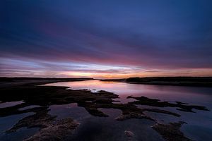 Der Abend bricht in der Slufter