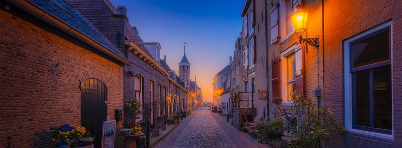 Een pittoresk straatje in Willemstad, Noord-Brabant, Nederlands van Bas Meelker